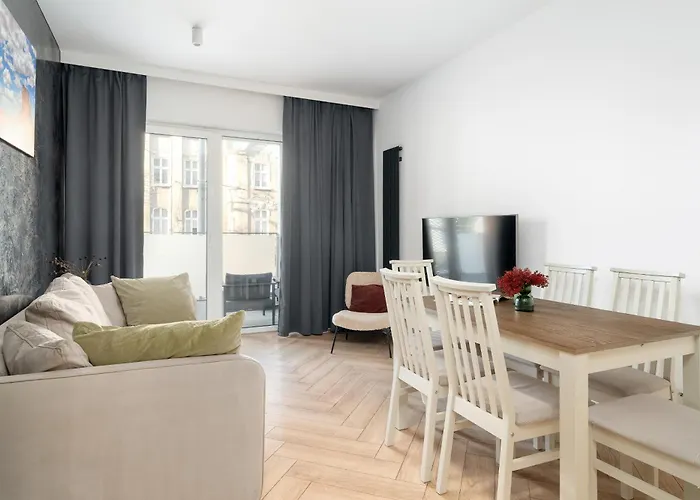 شقة Spacious Two Bedroom With Underground Parking By Renters بوزنان